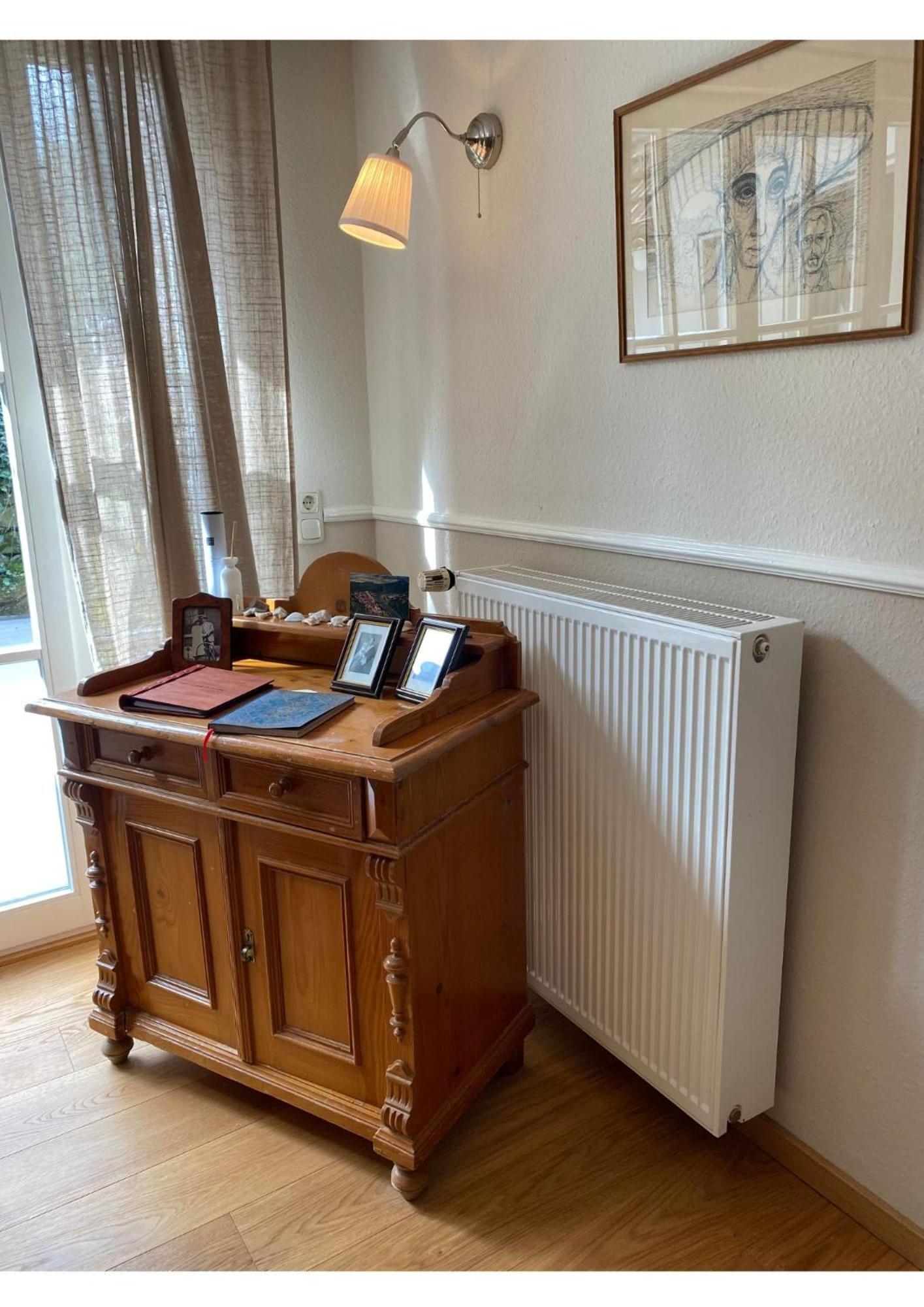 Eine gemütliche Ferienwohnung mit Garten Bad Karlshafen Exterior foto